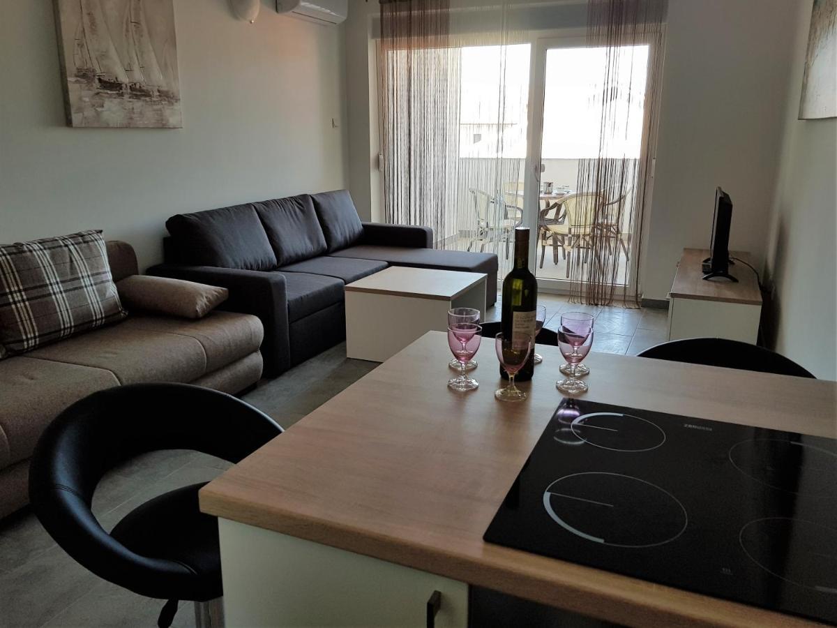 Summer Holiday Apartments Novalja Quarto foto